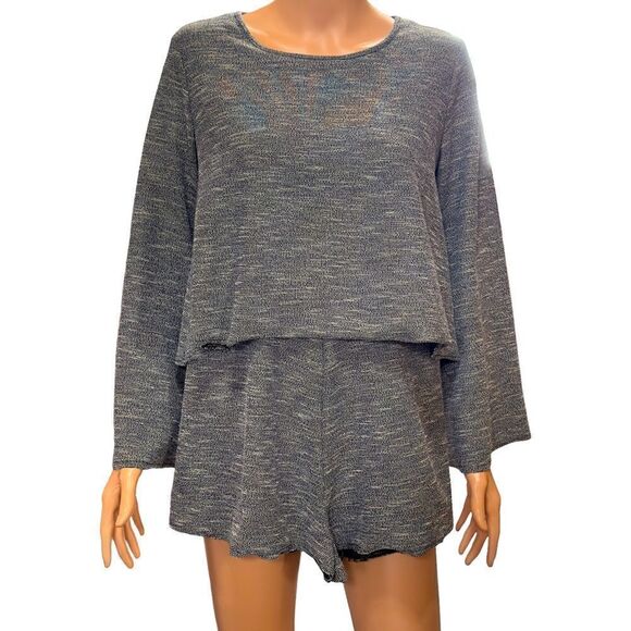 Showpo Gray Bell Long Sleeve Open Back Romper Size 4 - Picture 1 of 13